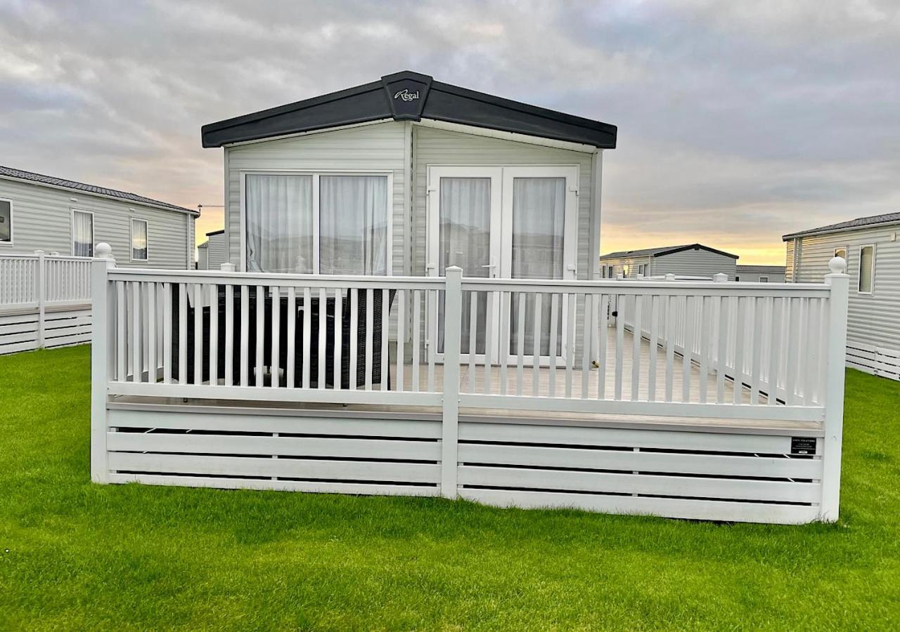 Luxury 3 Bedroom Caravan Between Perranporth And Newquay, Cornwall 新码头 外观 照片